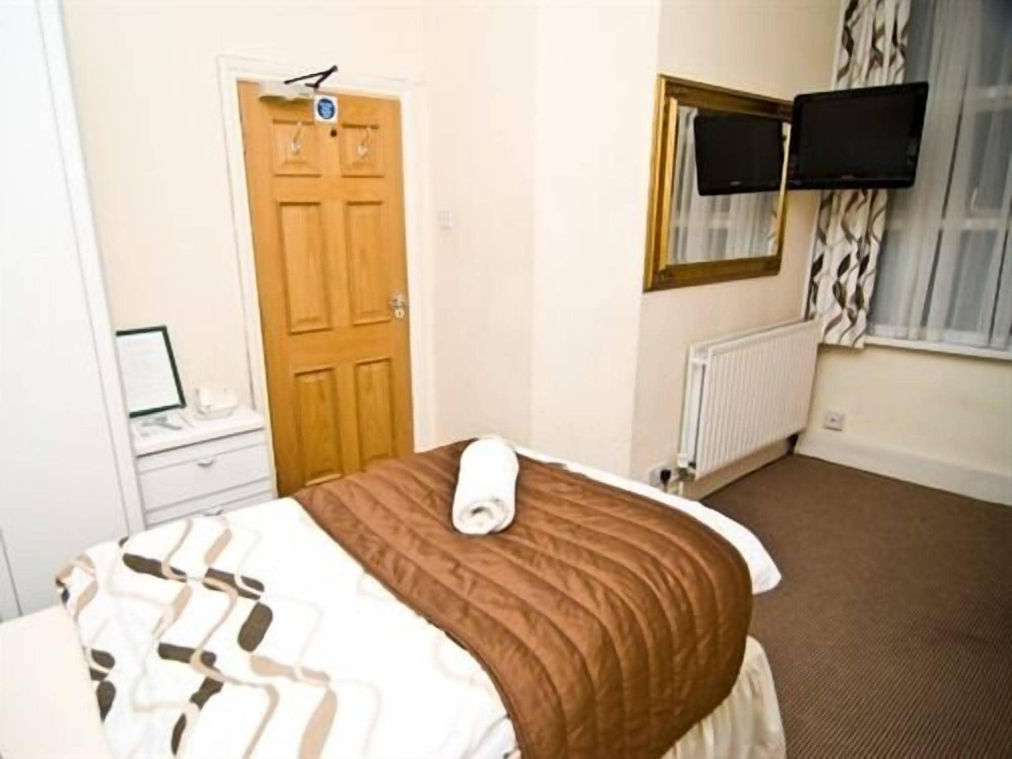 Skylark Guest House Hounslow Extérieur photo