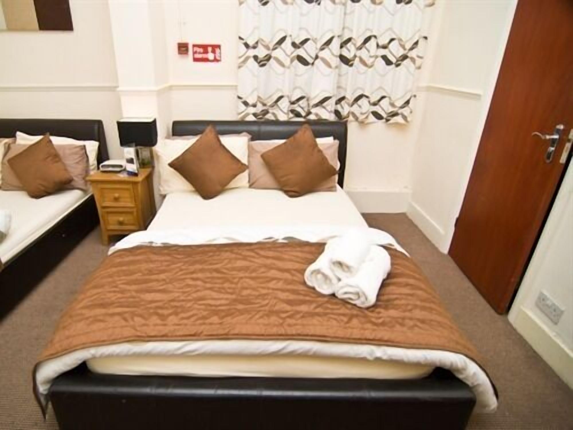 Skylark Guest House Hounslow Extérieur photo