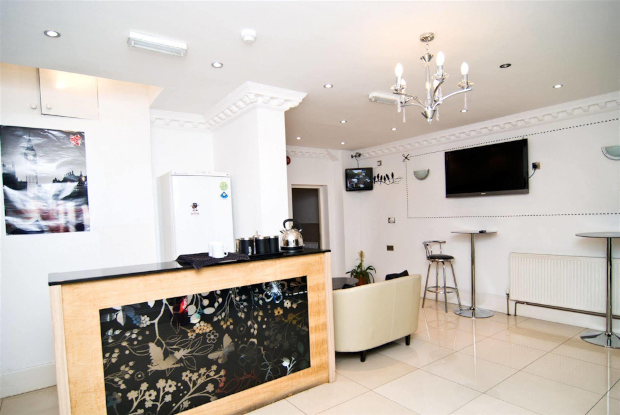 Skylark Guest House Hounslow Extérieur photo